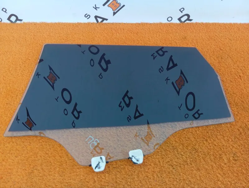 Стекло двери