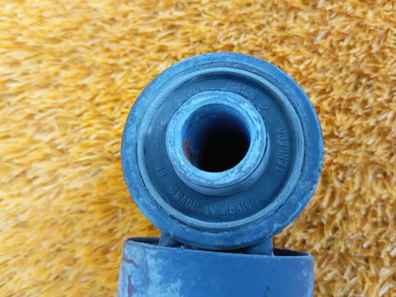 Стойка подвески