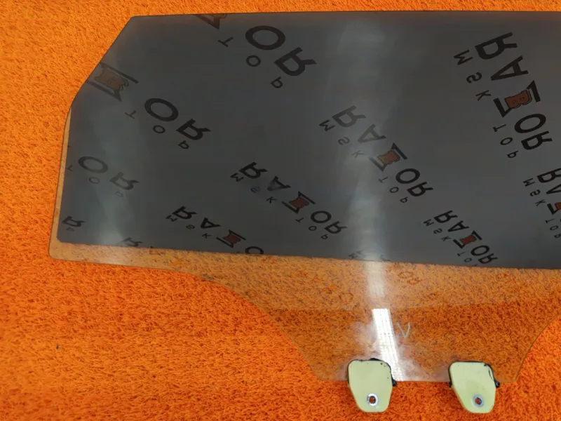 Стекло двери