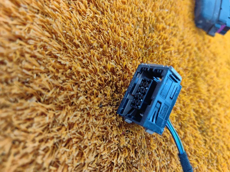 Проводка двери