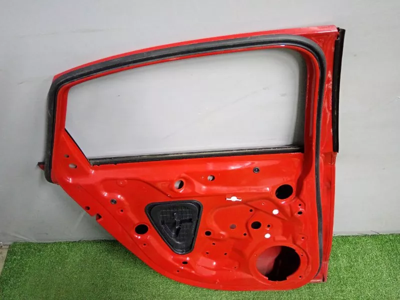 Дверь Audi A4 2008 8K9833051D B8, задняя левая