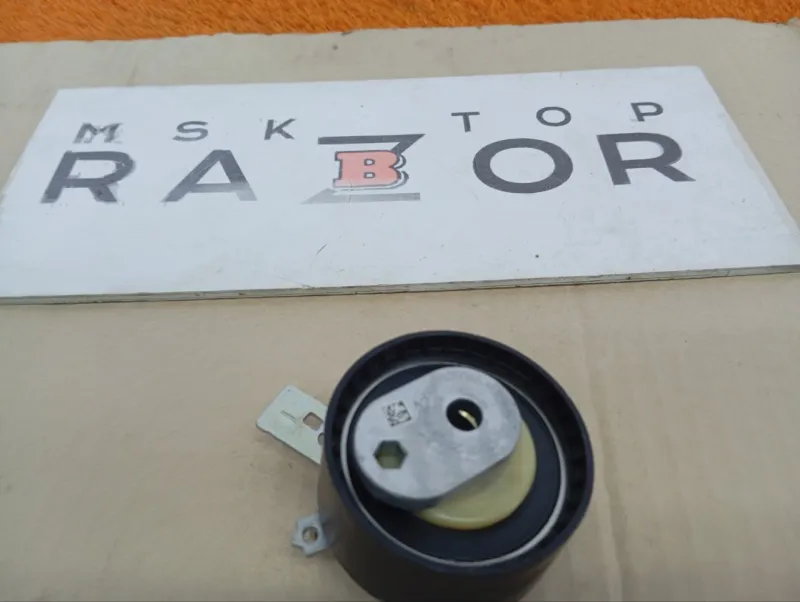 Натяжитель приводного ремня