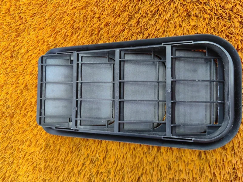 Решетка вентиляционная