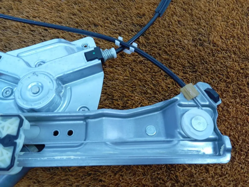 Стеклоподъемник