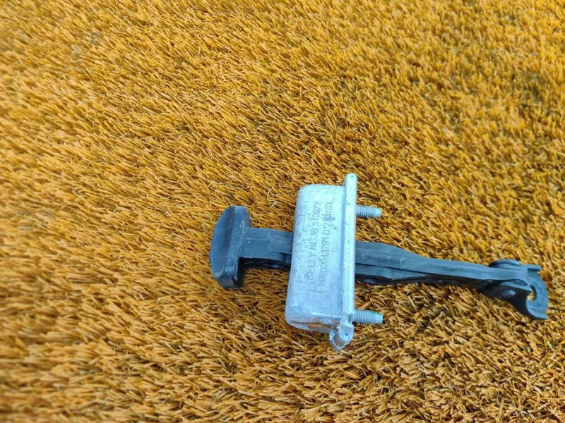 Ограничитель двери