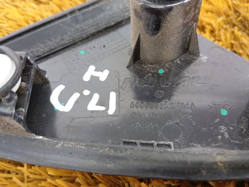 Уголок двери