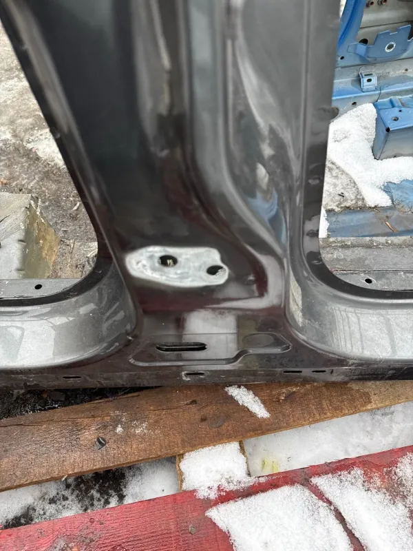 Порог с центральной стойкой