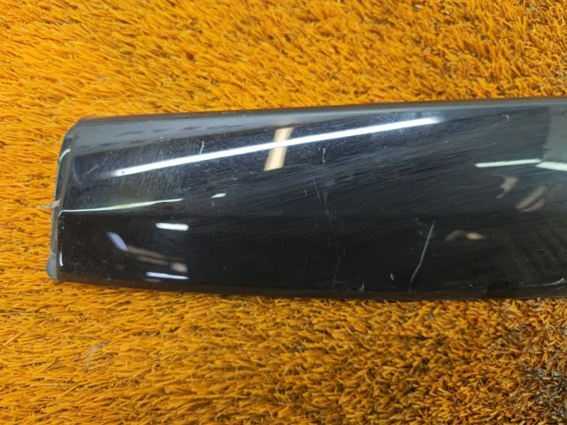 Молдинг на крыло