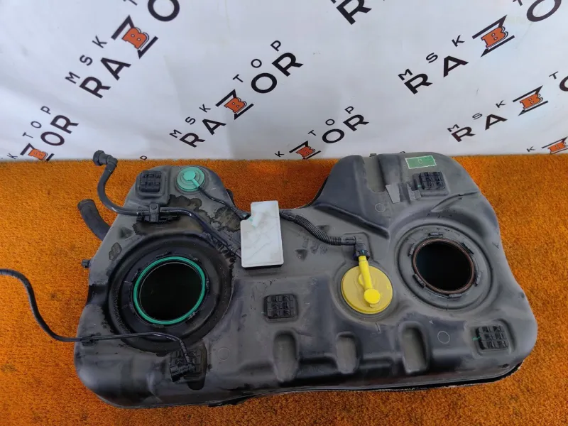 Бак топливный