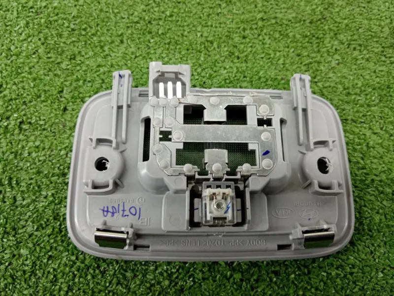 Плафон салона