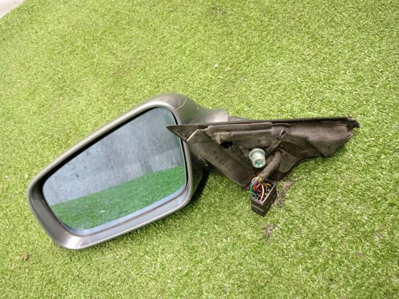 Зеркало боковое Audi A4 1999 8D0857543 B5, левое