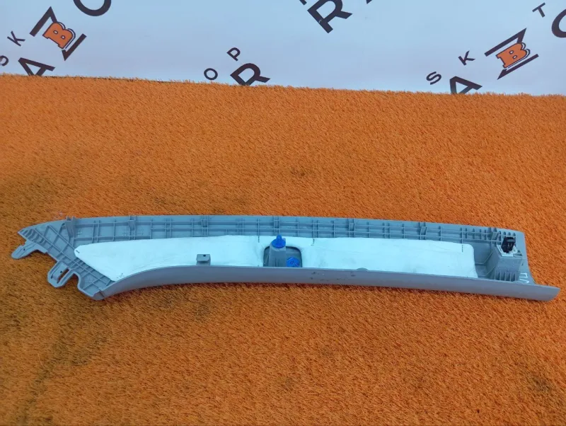 Накладка на стойку кузова