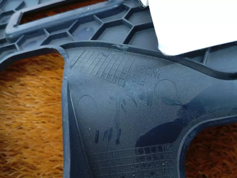 Накладка на торпедо