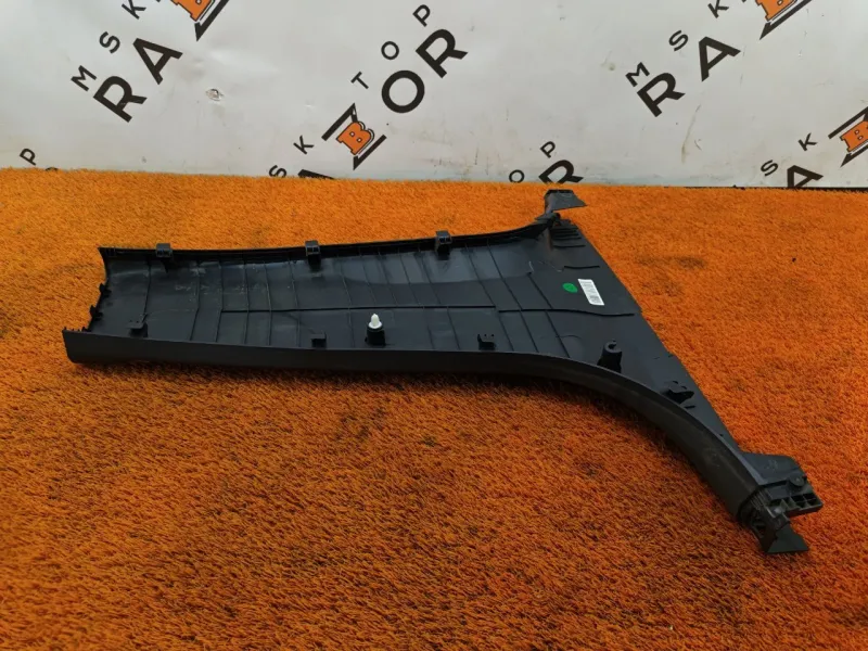 Обшивка центральной стойки