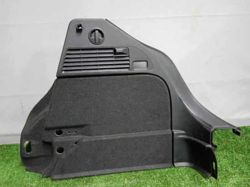 Обшивка багажника