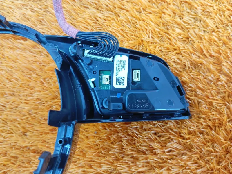 Накладка рулевого колеса (Молдинг руля)