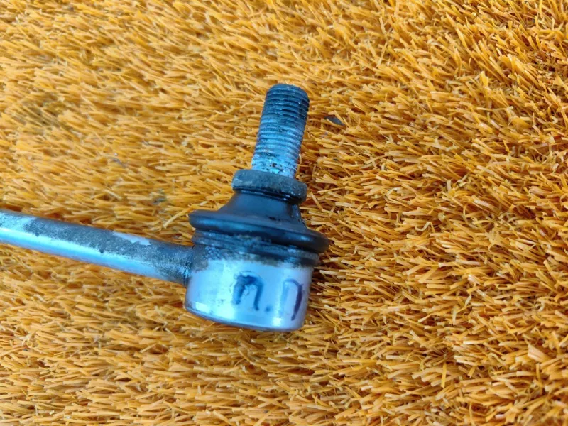 Стойка стабилизатора