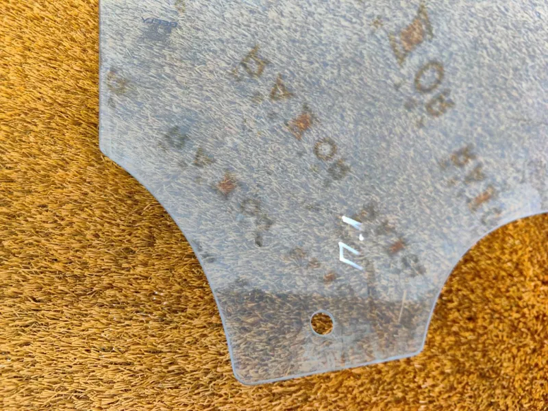 Стекло двери