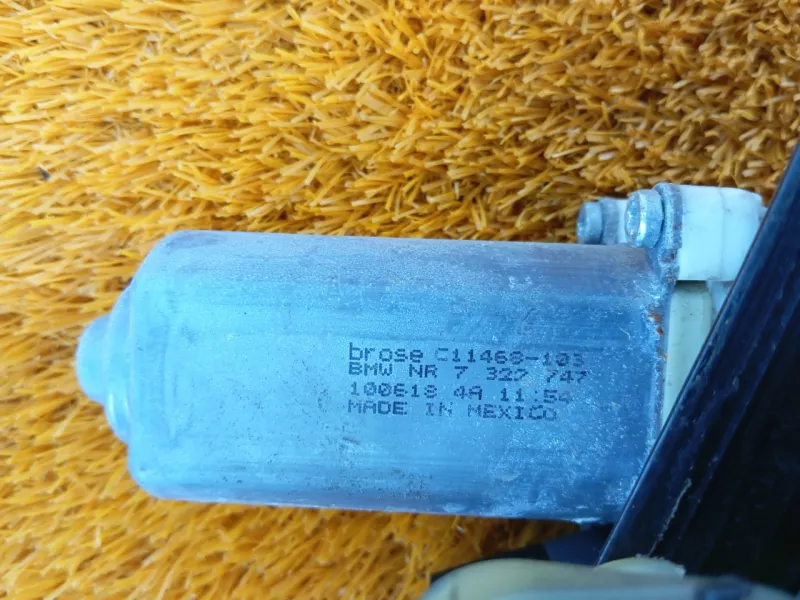 Стеклоподъемник