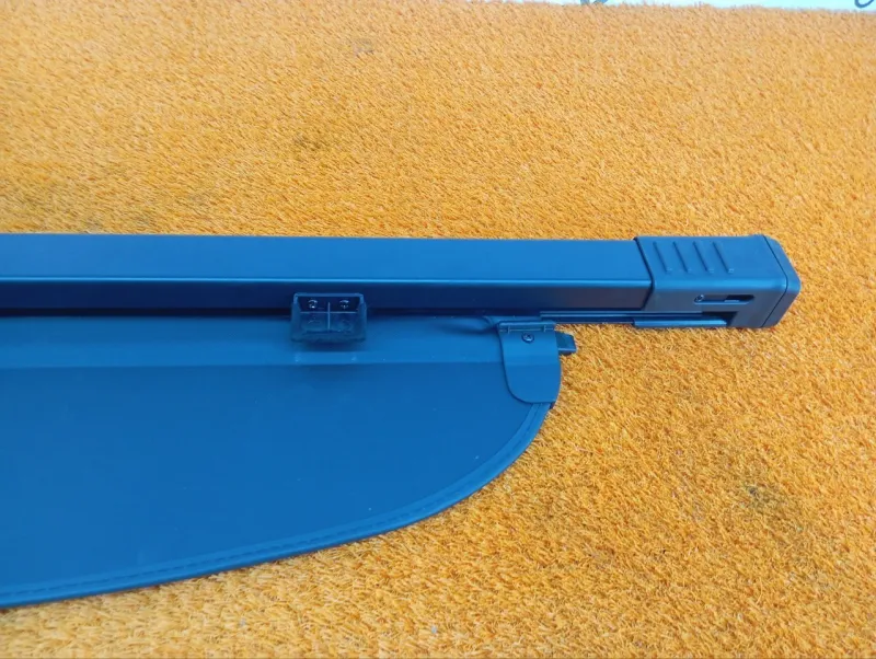 Шторка багажника