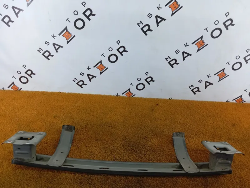 Усилитель бампера