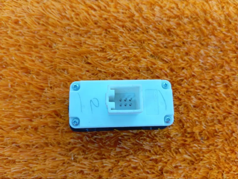 Кнопка багажника