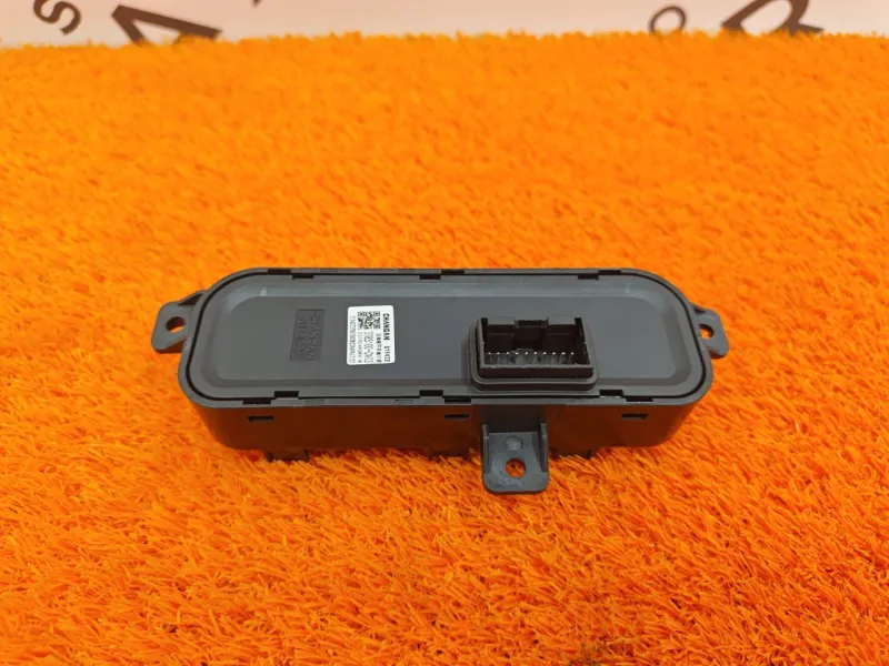 Блок управления зеркалами