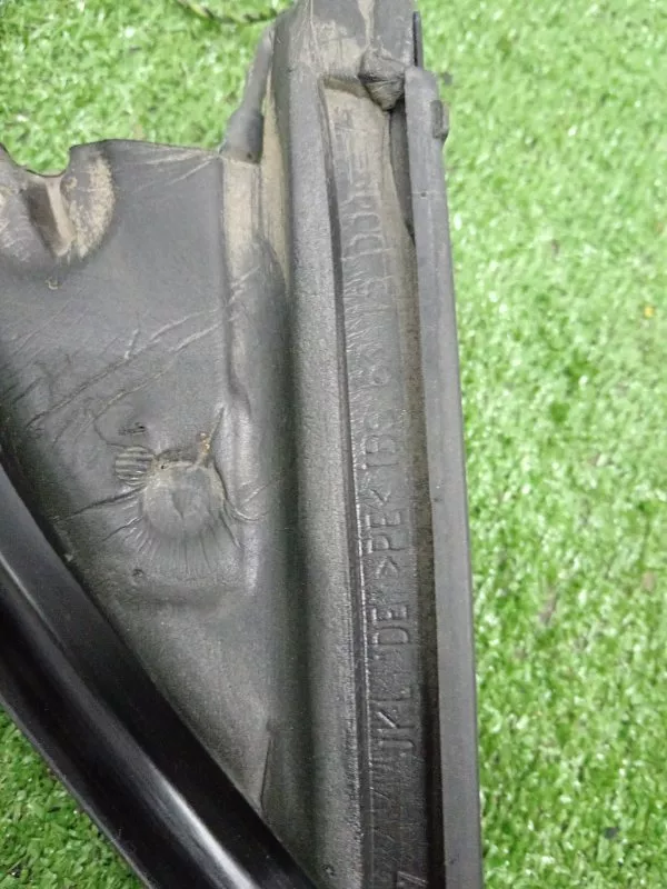 Рамка стекла двери