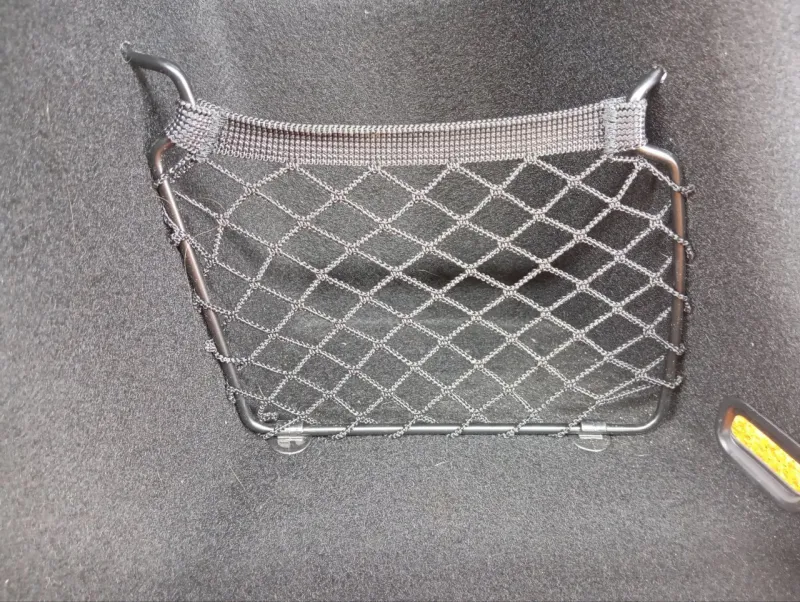 Обшивка багажника