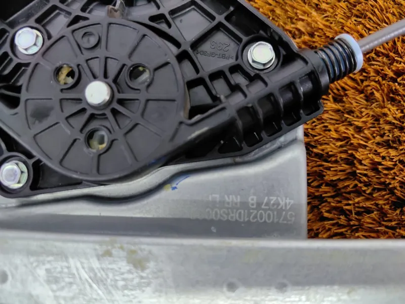 Стеклоподъемник