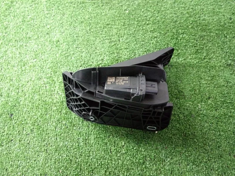 Педаль газа