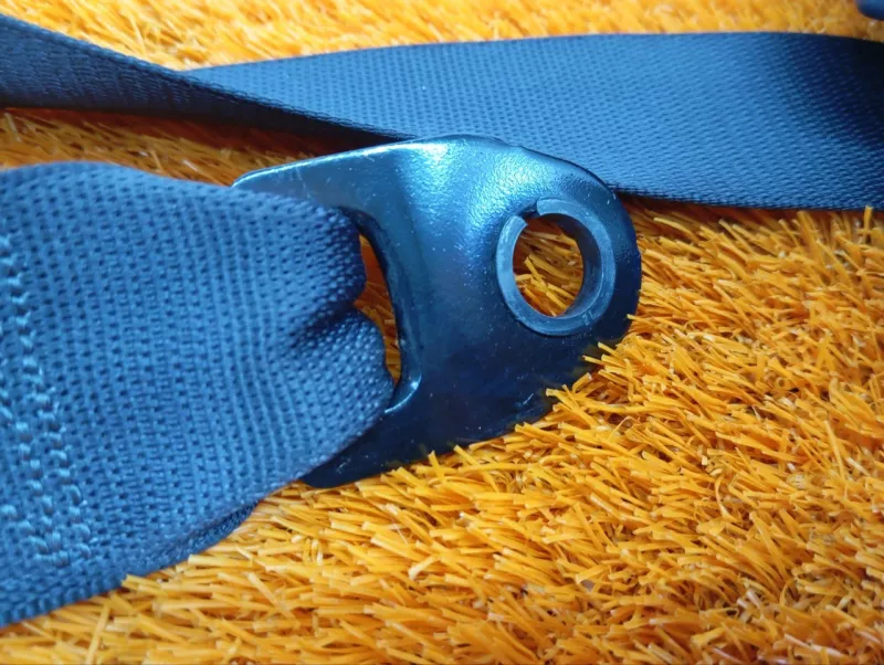 Ремень безопасности