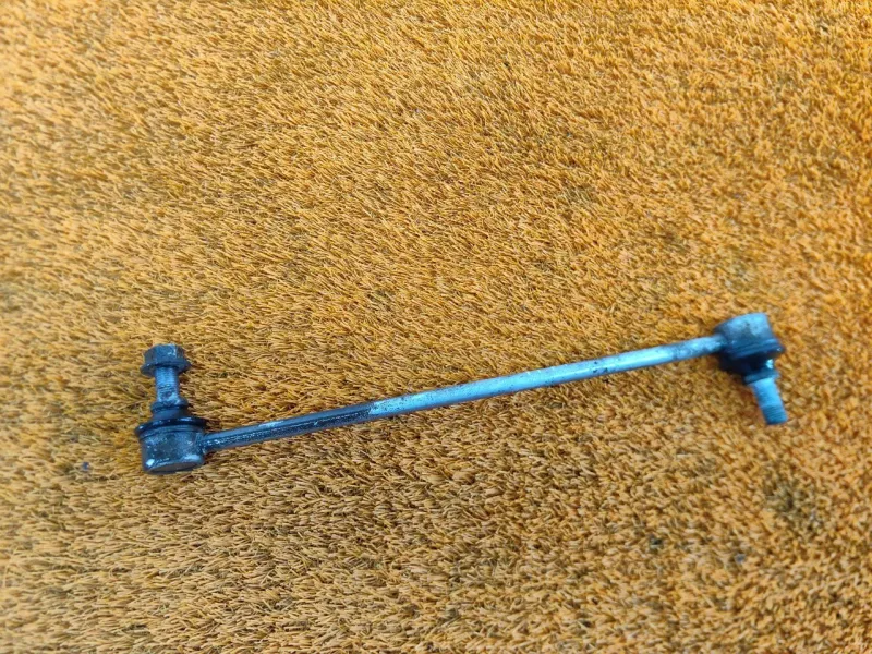 Стойка стабилизатора