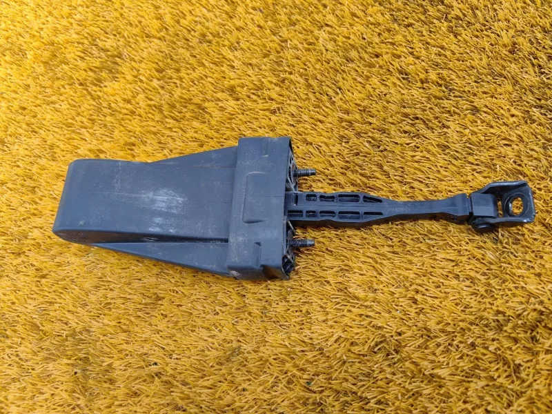 Ограничитель двери BMW 5-Series 2019 51227341033 G30 B47D20A, задний левый