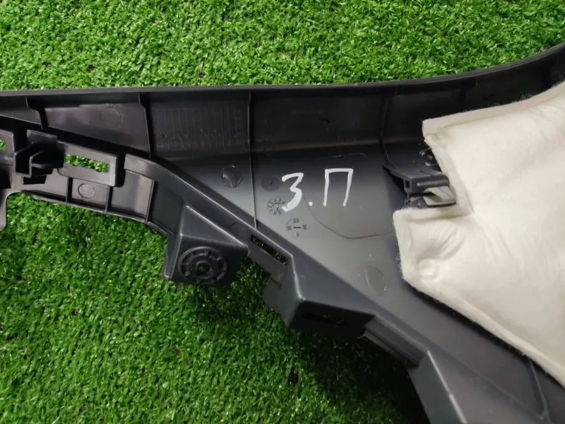 Накладка на стойку кузова