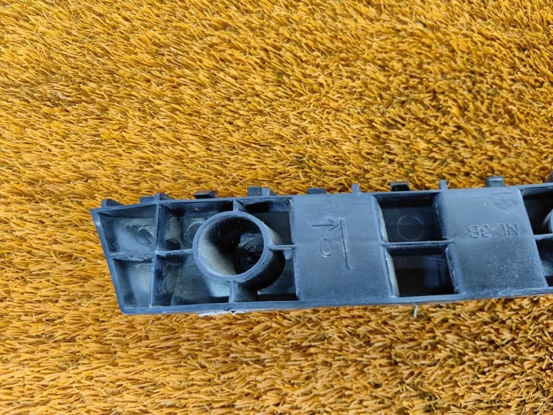 Кронштейн бампера