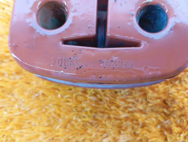 Крепление глушителя