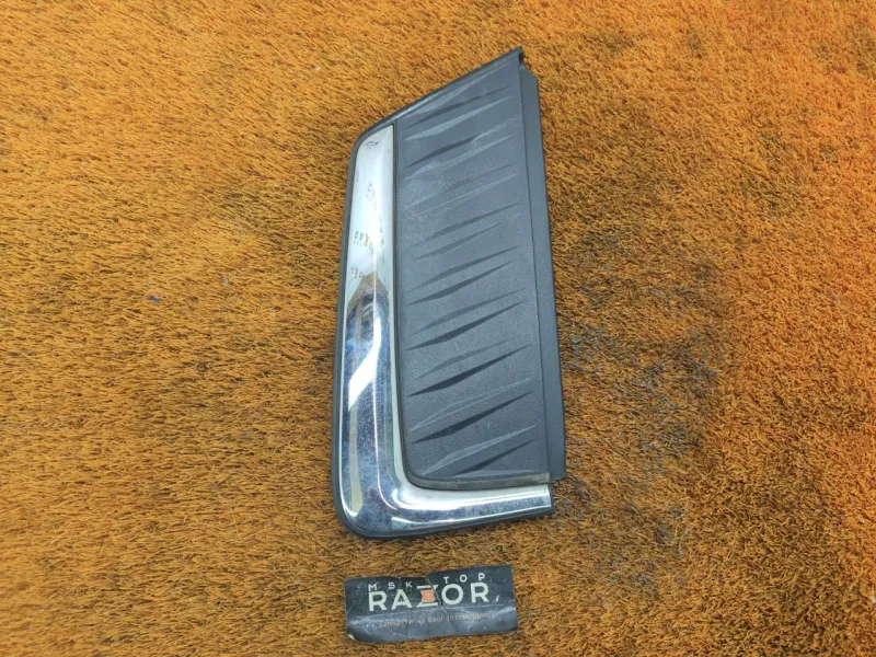 Накладка крыла