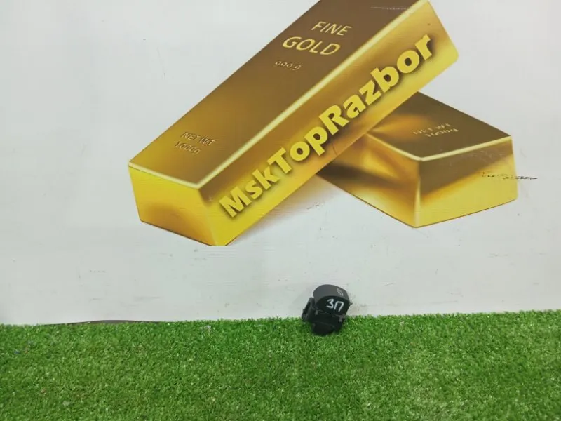 Кнопка стеклоподъемника