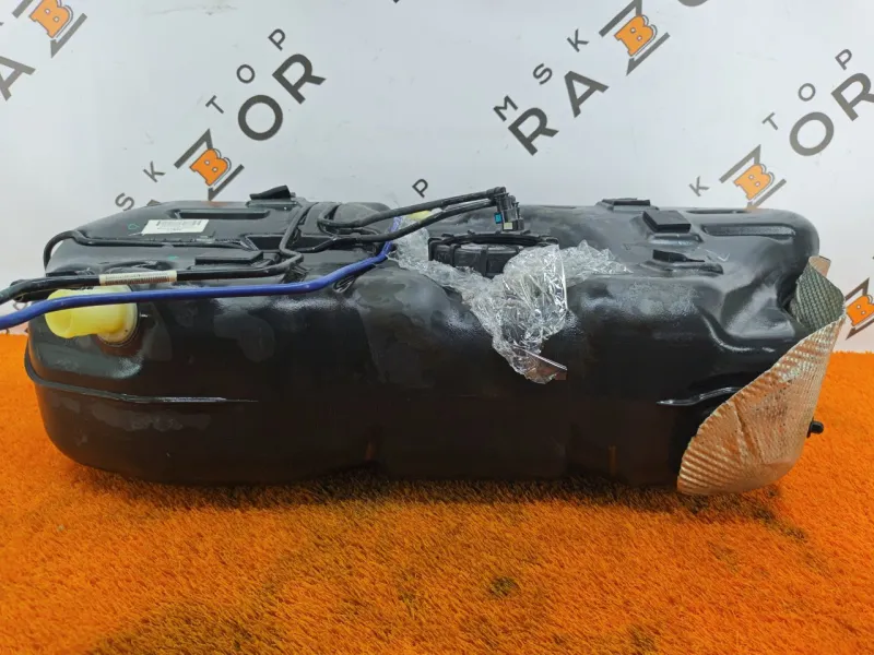 Бак топливный