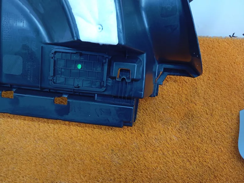 Обшивка багажника