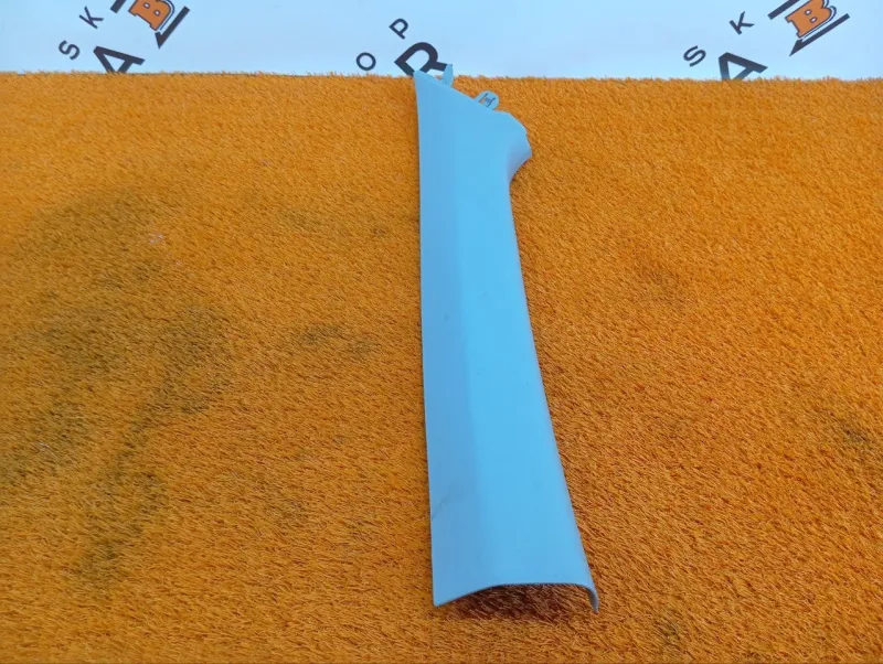 Накладка на стойку кузова