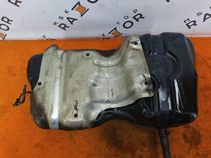 Бак топливный