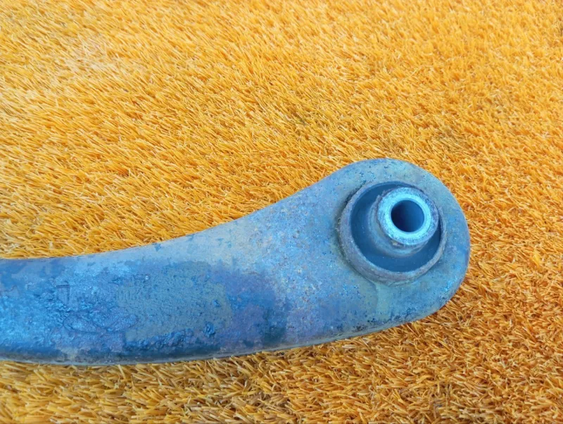 Рычаг подвески