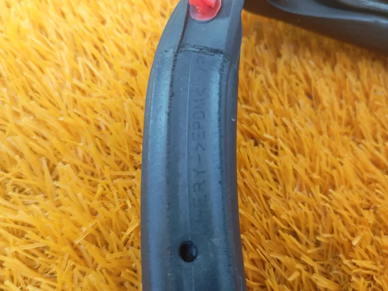 Уплотнитель двери