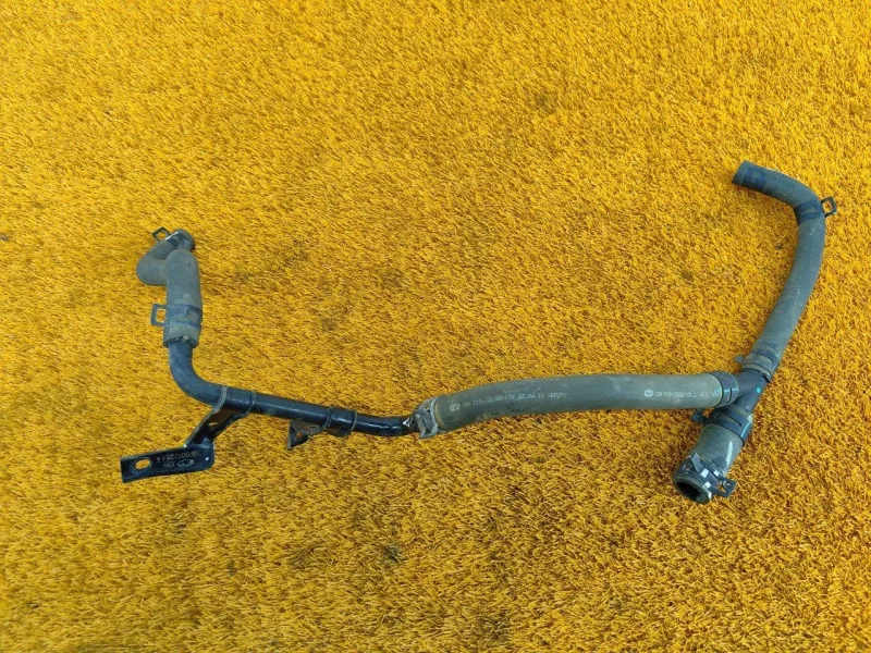 Трубка системы охлаждения