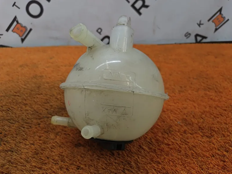 Бачок расширительный