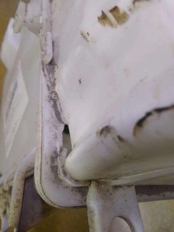 Бачок омывателя