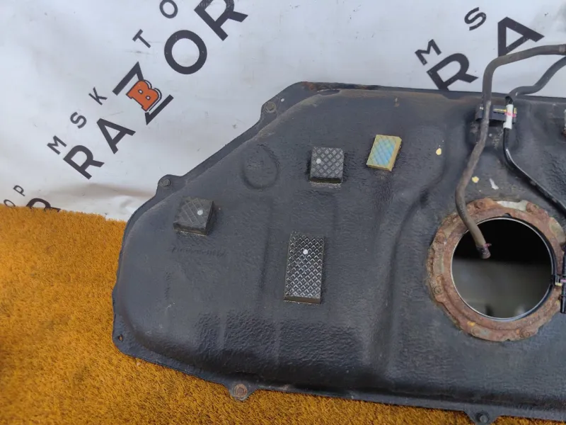 Бак топливный