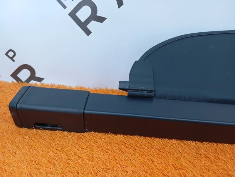 Шторка багажника